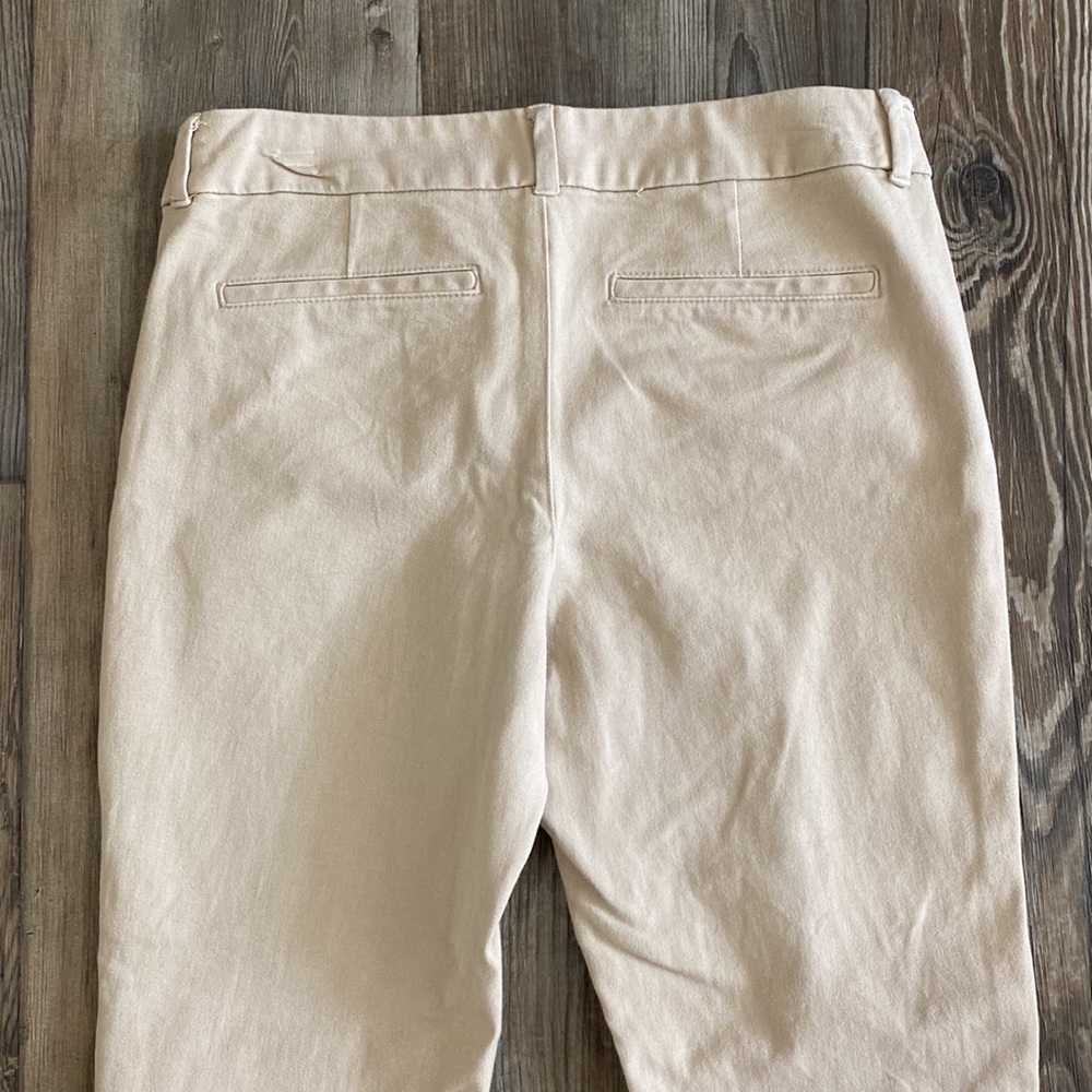 Old Navy Khaki Pixie Pants - Picture 4 of 6